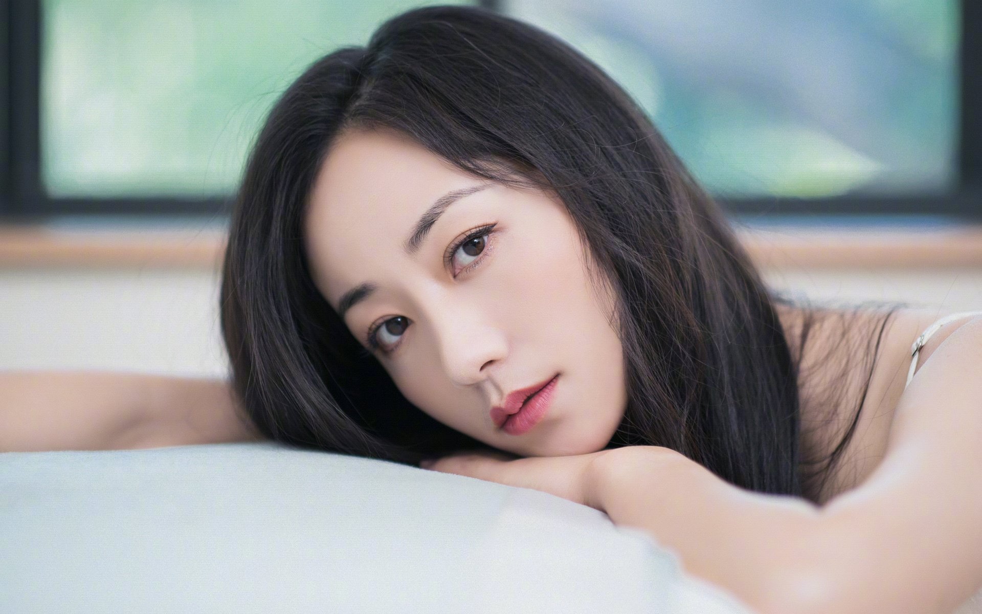 “逆境中的英雄:车手在极端天气中勇往直前”