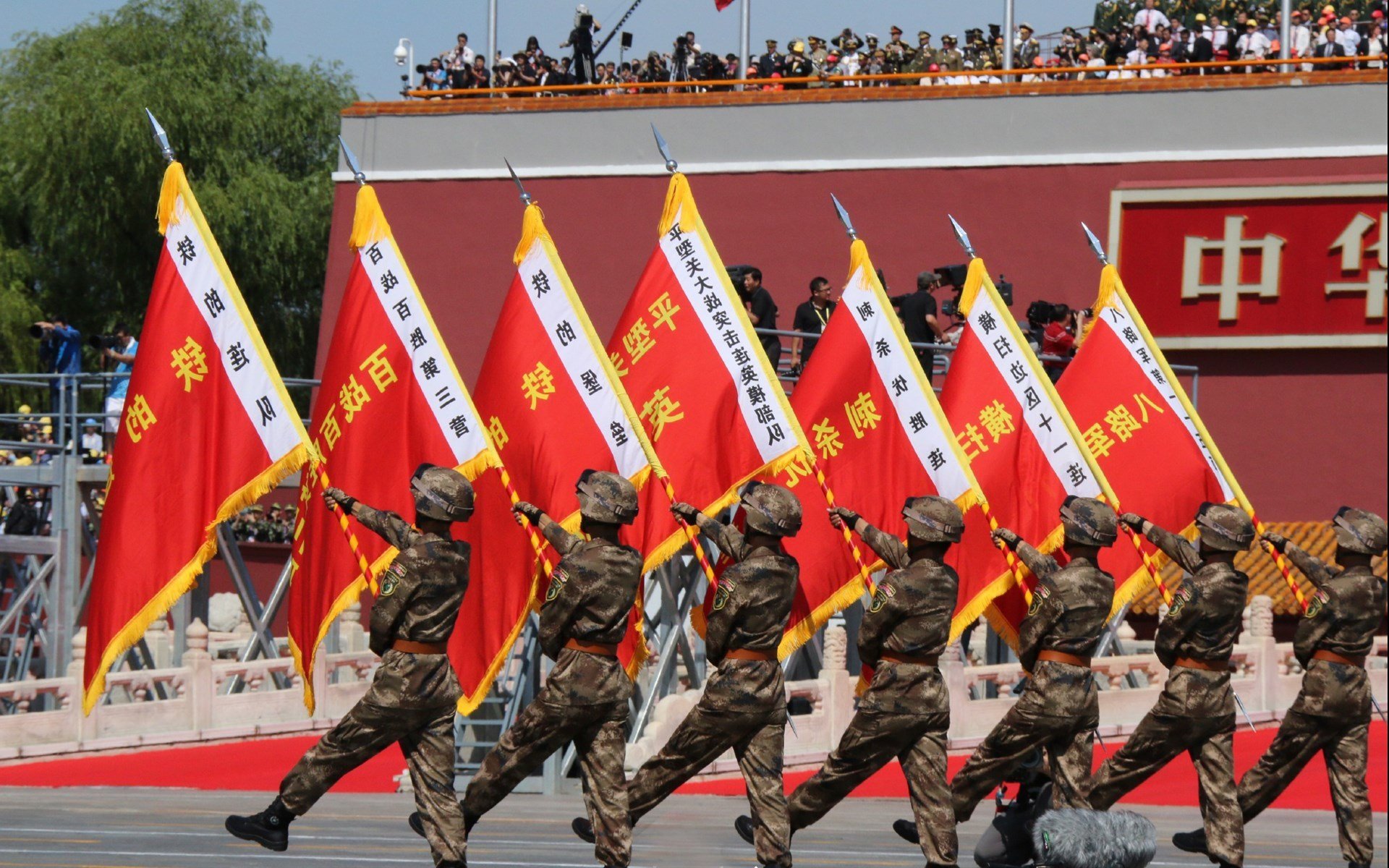 勒沃库森连胜势头不减,勒沃库森对战